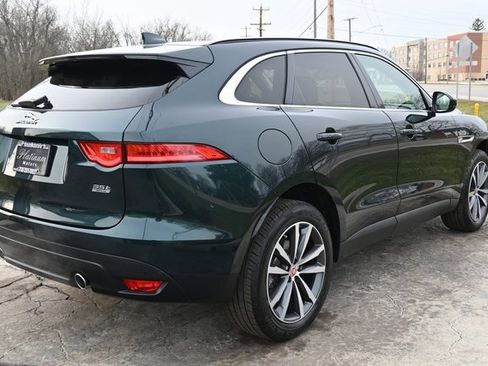 Used 2017 Jaguar F-PACE Prestige image 5