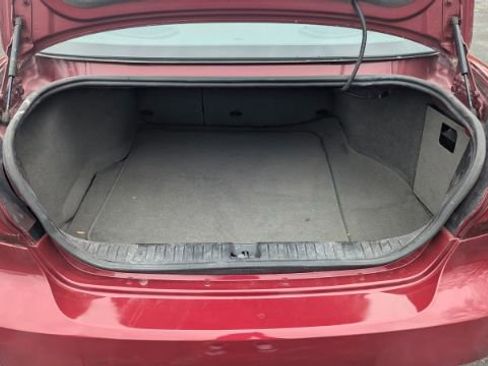 Used 2004 Pontiac Grand Prix GT2 w/ Leather Trim Pkg image 13