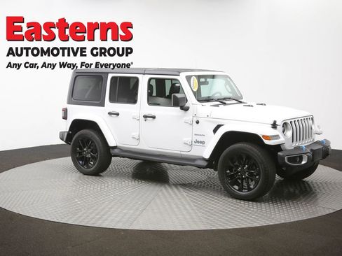 Used 2023 Jeep Wrangler Unlimited Sahara AWD/4WD image 52