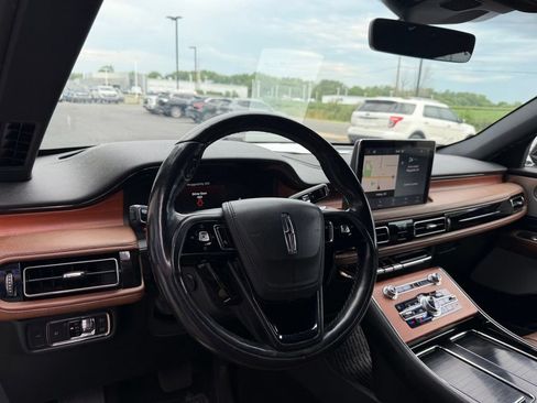 Used 2020 Lincoln Aviator Reserve w/ Equipment Group 202A AWD/4WD image 13