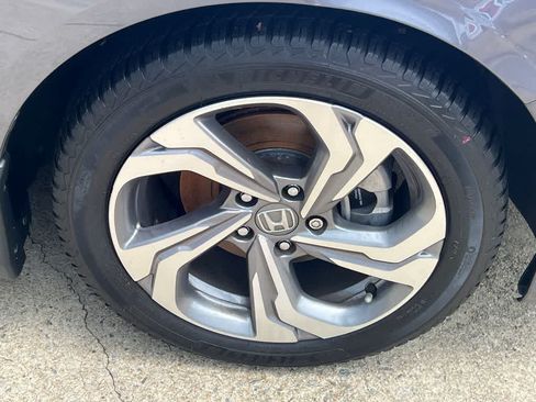 Used 2019 Honda Accord EX image 12