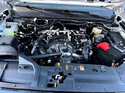 New 2025 Ford Ranger XLT w/ Equipment Group 301A High AWD/4WD image 12
