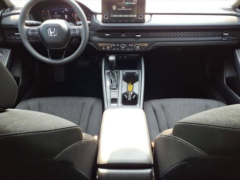 Certified 2023 Honda Accord EX image 17