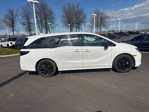 Used 2025 Honda Odyssey Sport-L image 11