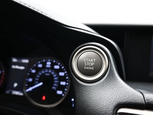 Used 2020 Lexus IS 300 image 19