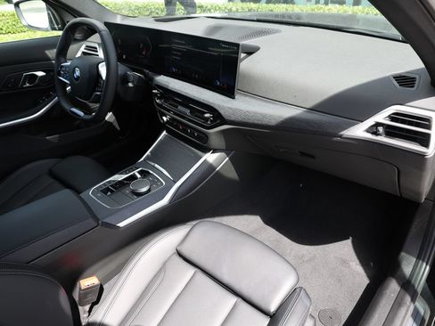 Used 2025 BMW 330i Sedan w/ Premium Package RWD image 22