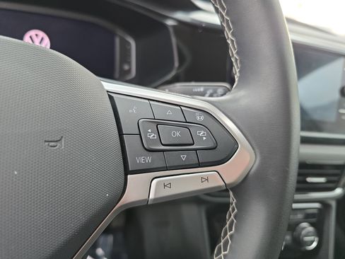 Certified 2024 Volkswagen Taos SEL image 17