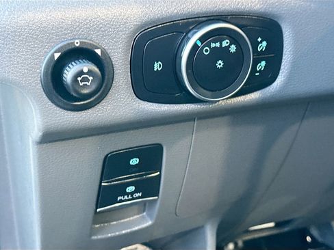 Used 2022 Ford E-Transit Medium Roof w/ Load Area Protection Package image 17