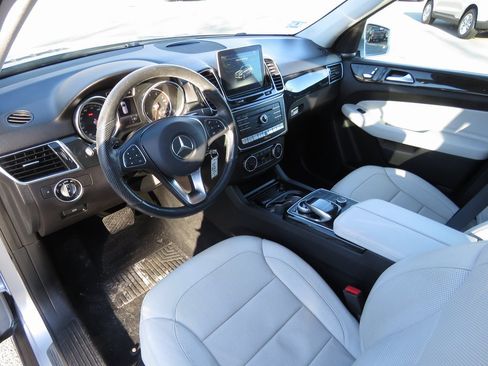 Used 2017 Mercedes-Benz GLE 350 4MATIC image 11