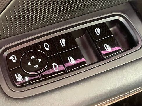 Used 2020 Porsche Taycan Turbo S image 20