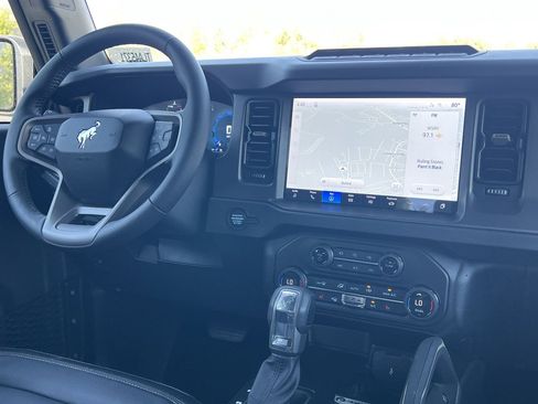 New 2026 Ford Bronco Badlands AWD/4WD image 3