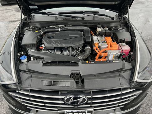 Used 2022 Hyundai Sonata Limited w/ Winter Weather Package image 27