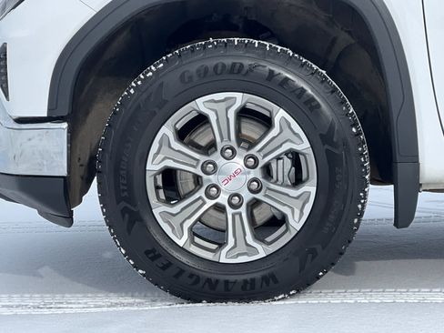 Used 2024 GMC Sierra 1500 SLT image 26