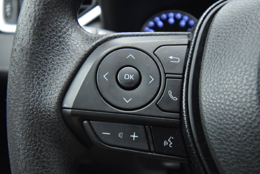 Used 2021 Toyota RAV4 LE AWD/4WD image 26