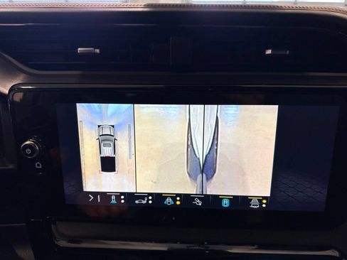 Used 2023 GMC Sierra 1500 AT4 w/ AT4 Premium Package AWD/4WD image 39
