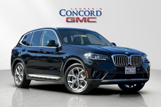Used 2022 BMW X3 xDrive30i w/ Convenience Package AWD/4WD image 1