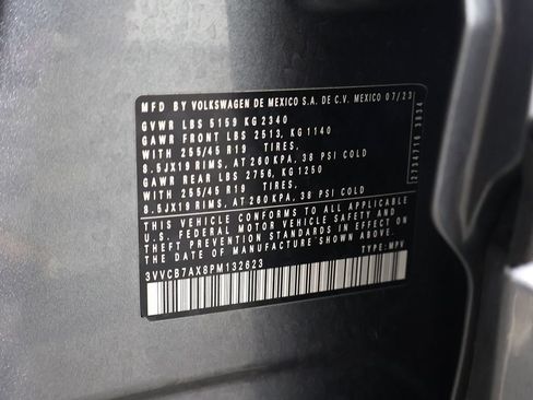 Used 2023 Volkswagen Tiguan SE R-Line FWD image 50