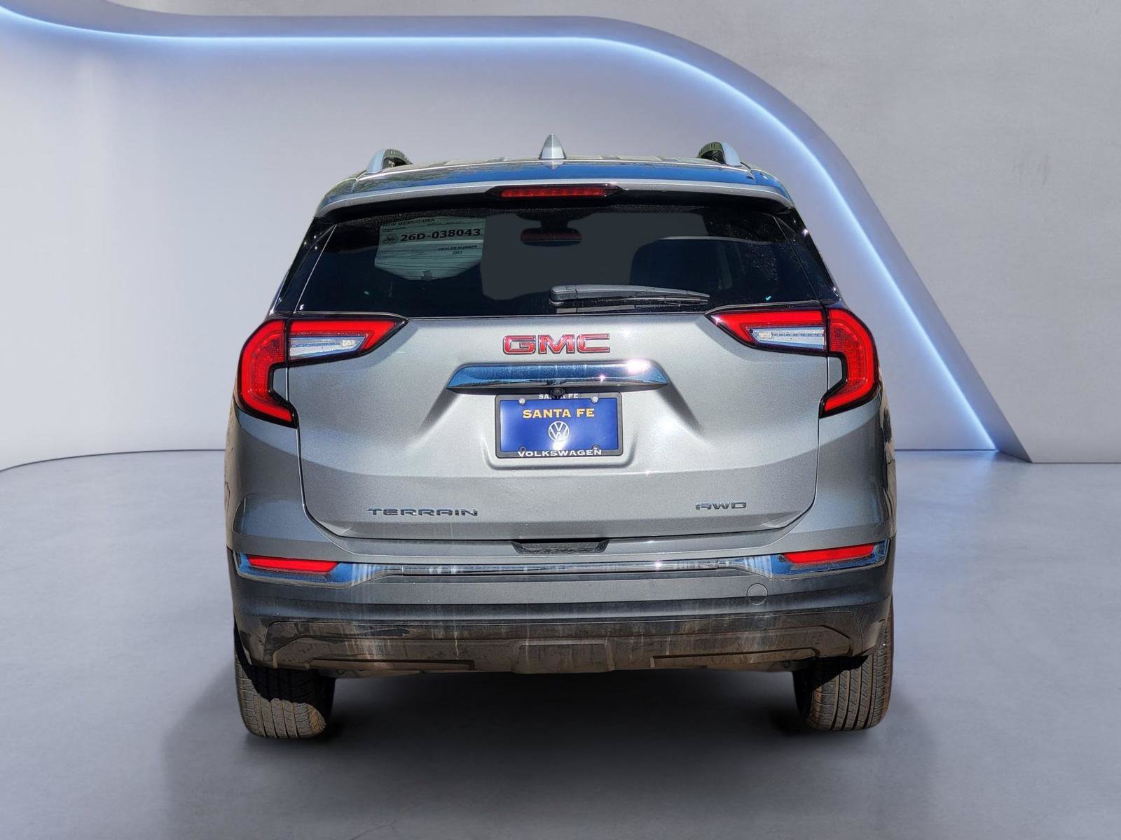 Used 2024 GMC Terrain SLT AWD/4WD image 6