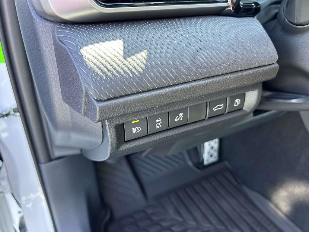 New 2027 Toyota Camry SE FWD image 17