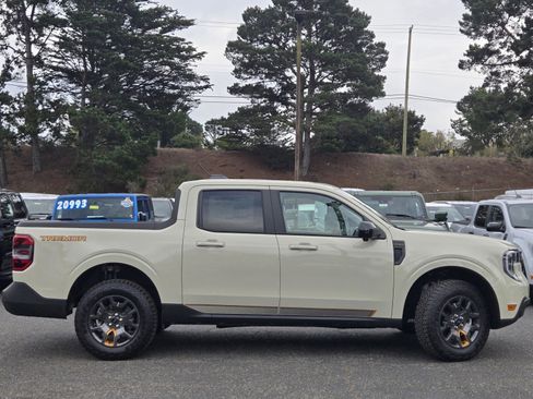 New 2025 Ford Maverick Tremor image 4
