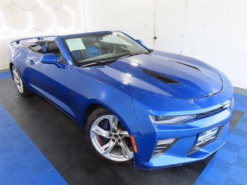 Used 2017 Chevrolet Camaro SS RWD image 7
