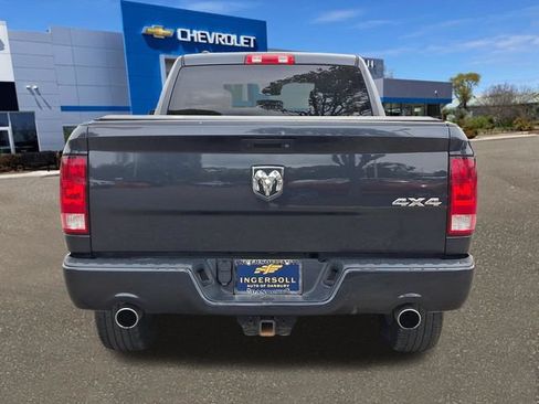 Used 2018 RAM 1500 Express w/ Express Value Package AWD/4WD image 25