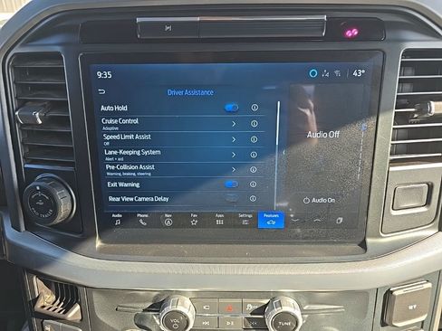 Used 2025 Ford F150 Lariat image 21