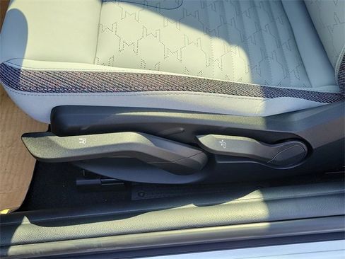 Used 2025 MINI Cooper 2-Door Hardtop image 12