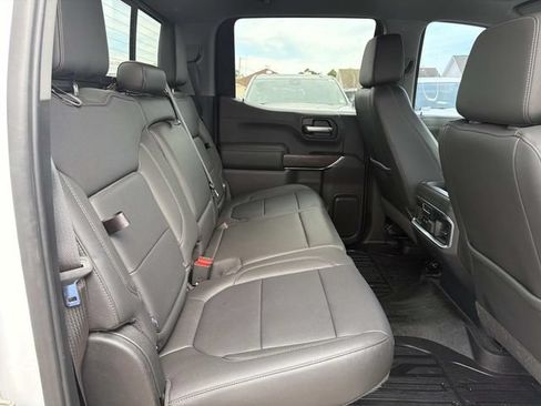 Used 2020 GMC Sierra 1500 SLT RWD image 12