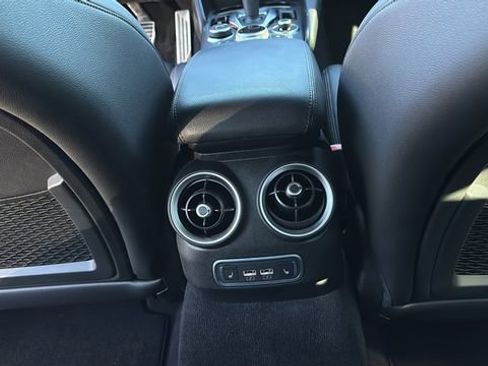 Used 2023 Alfa Romeo Giulia Veloce image 21