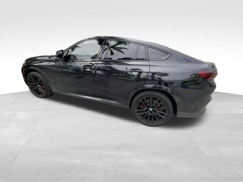 Used 2024 BMW X6 xDrive40i w/ Executive Package AWD/4WD image 2