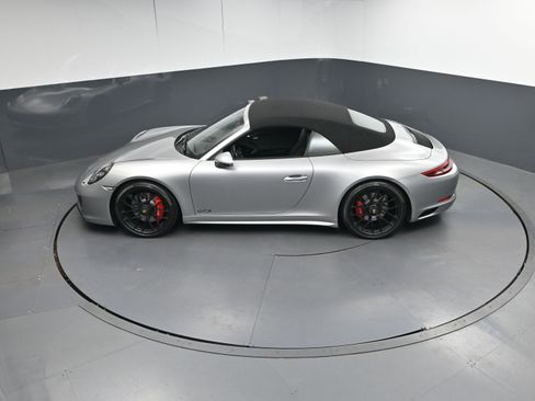 Certified 2017 Porsche 911 Carrera GTS image 38