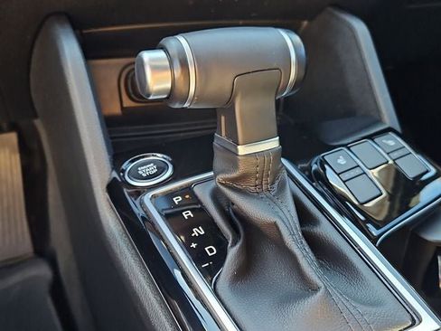 Used 2023 Kia Sportage SX image 23