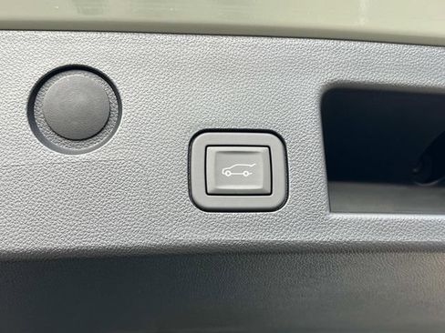 New 2026 Chevrolet Equinox LT w/ Convenience Package II image 7