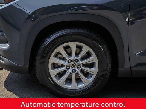 Used 2024 Toyota Grand Highlander AWD image 14