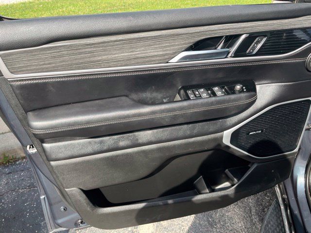 Used 2023 Jeep Wagoneer Series III w/ Preferred Equipment Group AWD/4WD image 10