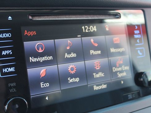 Used 2017 Toyota Sienna SE w/ SE Preferred Package image 28