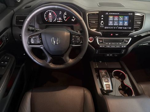 Used 2024 Honda Ridgeline Black Edition image 14