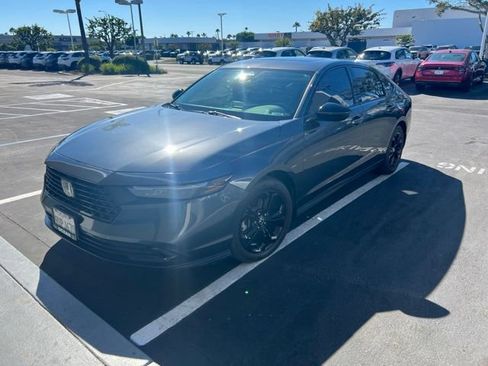 Used 2025 Honda Accord SE image 2
