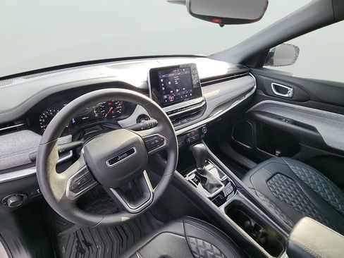 Used 2025 Jeep Compass Sport AWD/4WD image 20