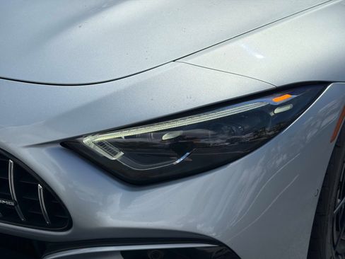 Used 2022 Mercedes-Benz SL 55 AMG 4MATIC w/ Driver Assistance Package image 10