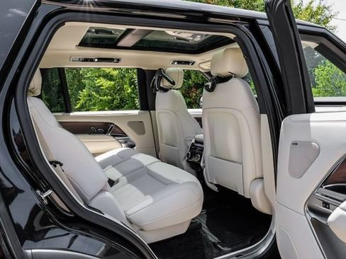 New 2026 Land Rover Range Rover Long Wheelbase SE AWD/4WD image 44