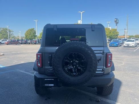 Used 2024 Ford Bronco Wildtrak image 9