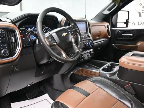 Used 2022 Chevrolet Silverado 2500 High Country w/ Z71 Off-Road Package AWD/4WD image 15