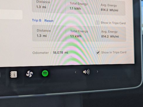 Used 2022 Tesla Model Y Performance image 30