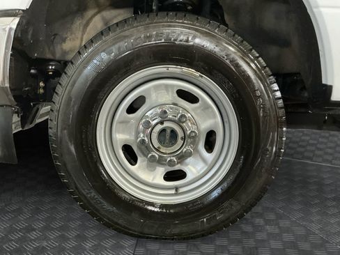 Used 2022 Ford F250 XL w/ Power Equipment Group image 14