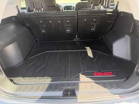 Used 2020 GMC Terrain SLE w/ Driver Convenience Package AWD/4WD image 24