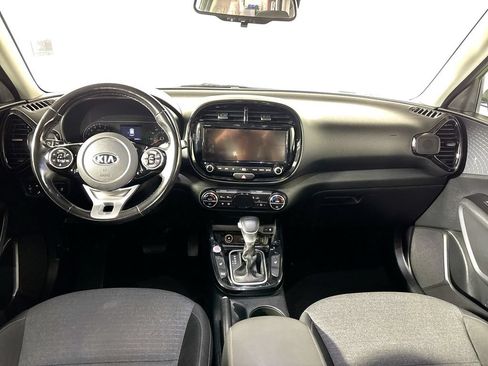 Used 2021 Kia Soul EX FWD image 12