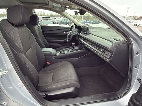 Used 2023 Honda Accord EX image 19