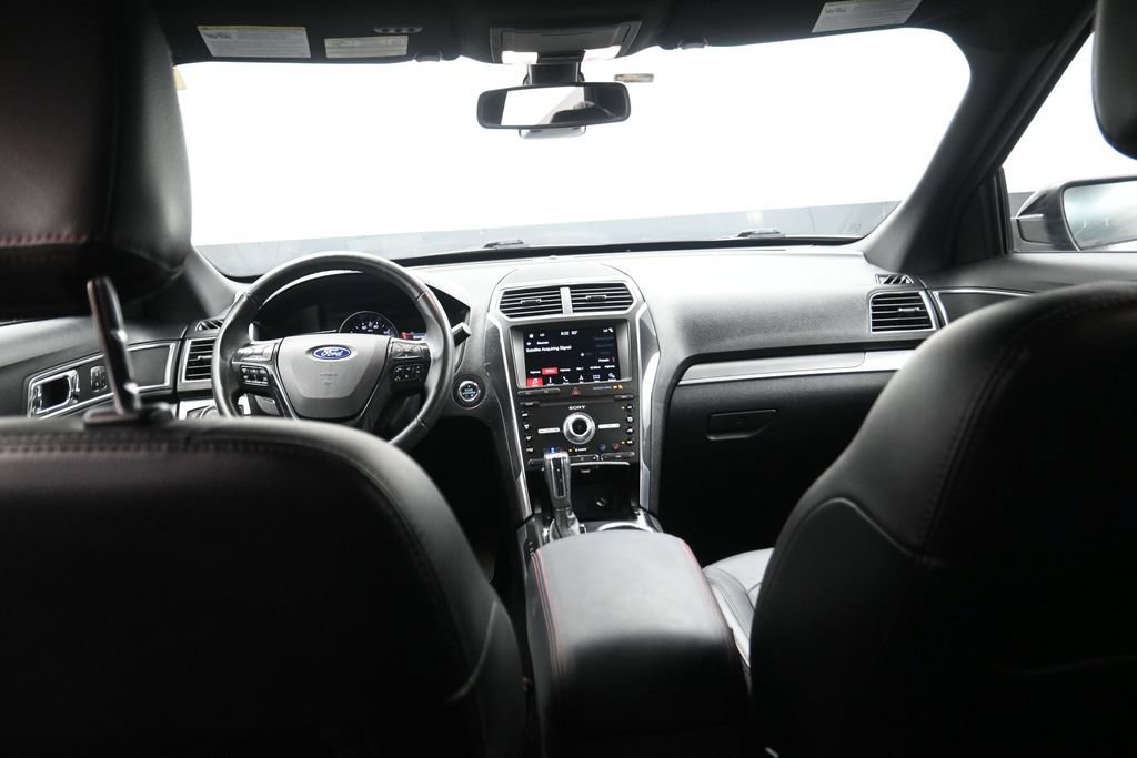 Used 2019 Ford Explorer Sport w/ Equipment Group 401A AWD/4WD image 13
